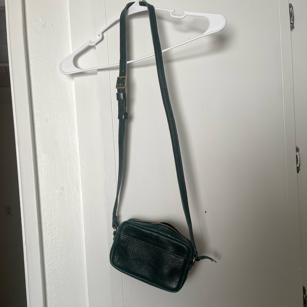 PLG Small camera bag Forest Green Pebbled Leather